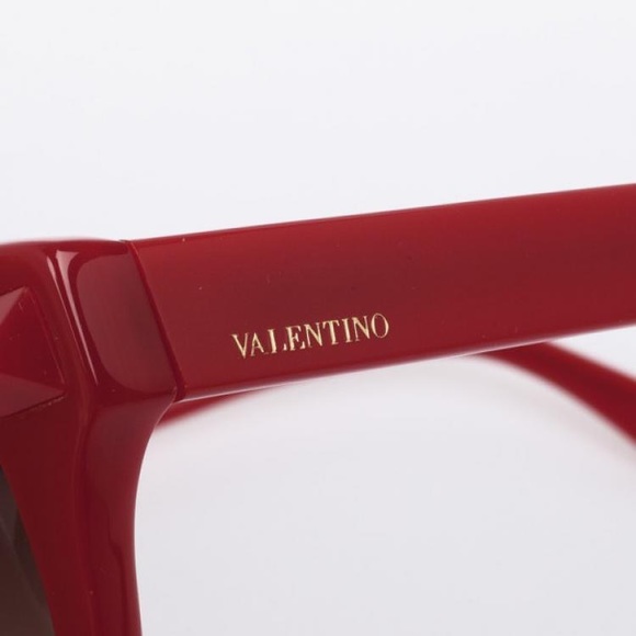 Authentic  ❤️‍🔥Valentino Red Stud 681S Womens Sunglasses - Picture 16 of 16